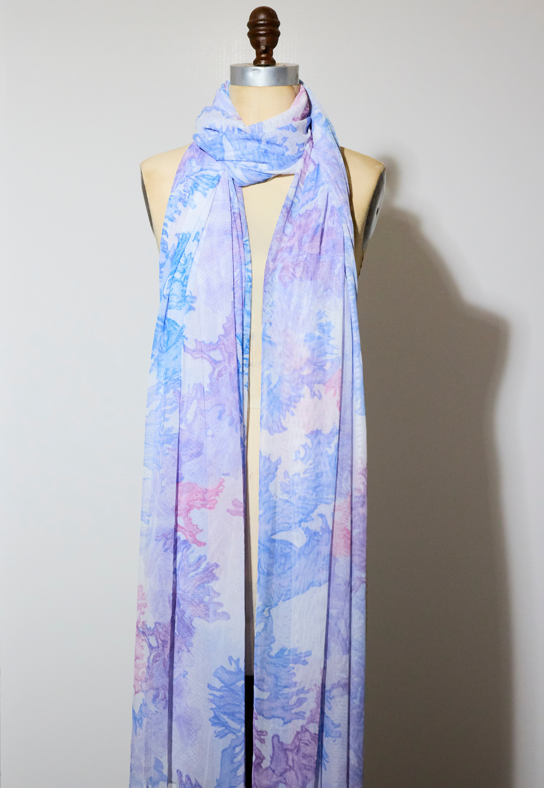 Gala Mesh Wrap in Live Coral